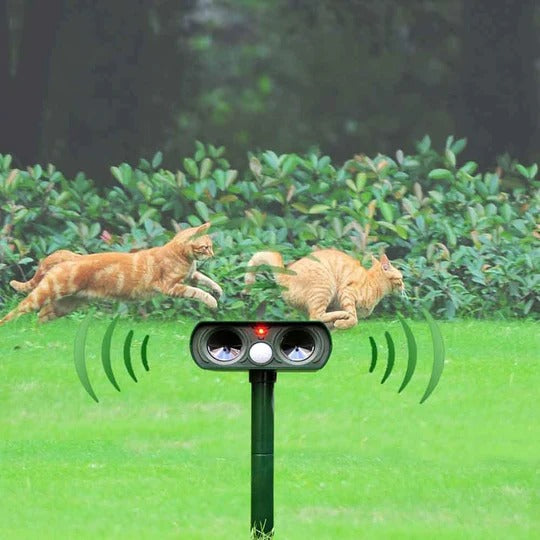 Solar Ultrasonic Animal Repeller – Outdoor Pest Deterrent for Rats, Birds, Dogs, Rabbits & Deer