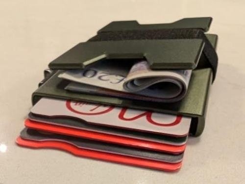 RFID Metal Card Holder – Slim Anti-Theft Wallet for Men