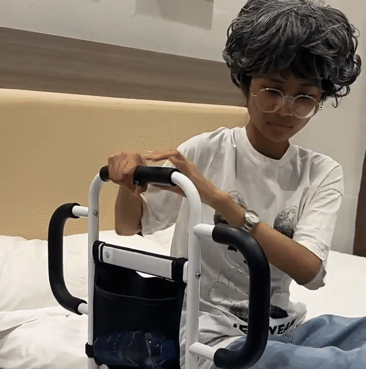 Elderly Bedside Assist Rail